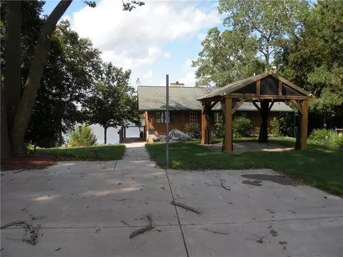 10812 Zetterberg Rd, Grantsburg, WI 54840