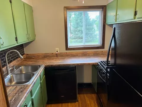 Kitchen - 201 3rd St, Shell Lake, WI 54871 photo 2 of 4