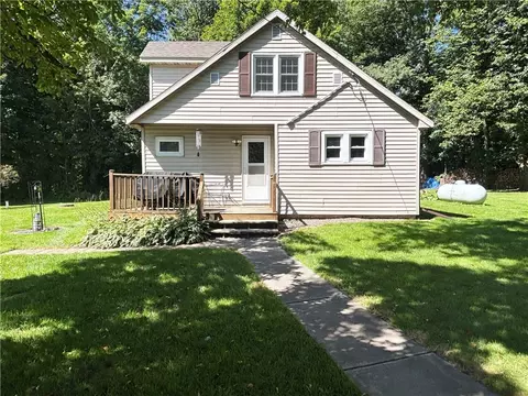 1006 8th Ave, Barron, WI 54812