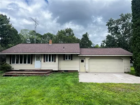 19922 70th Ave, Chippewa Falls, WI 54729