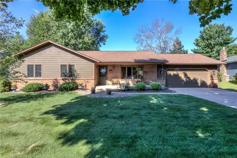 3414 Sharon Dr, Eau Claire, WI 54701