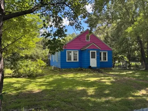 2047 111th St, Lake Hallie, WI 54729