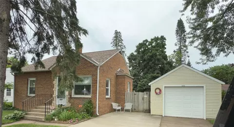 2215 Rudolph Rd, Eau Claire, WI 54701