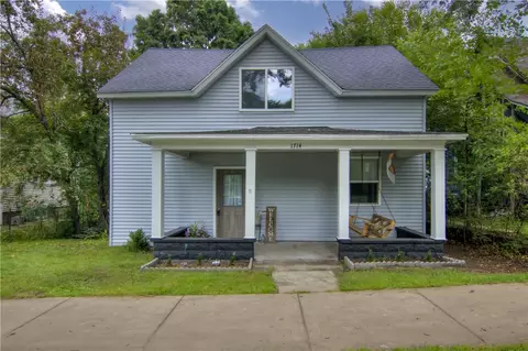 1714 Summit St, Eau Claire, WI 54703