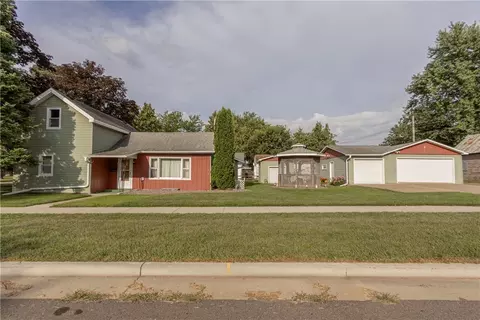 304 Olive St, Chippewa Falls, WI 54729
