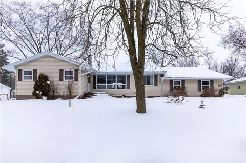 642 E 6th St, Owen, WI 54460