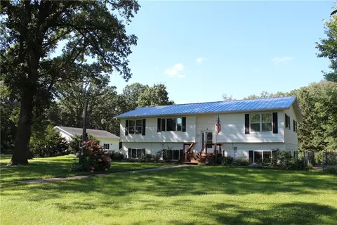 67 60th Ave, Clayton, WI 54004