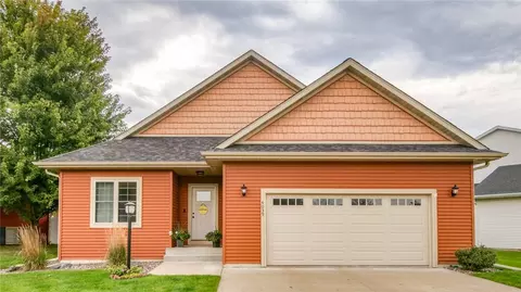 4039 John Hart Pl, Eau Claire, WI 54703