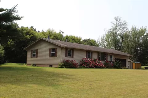 e13895 Stelter Road, Fall Creek, WI 54742