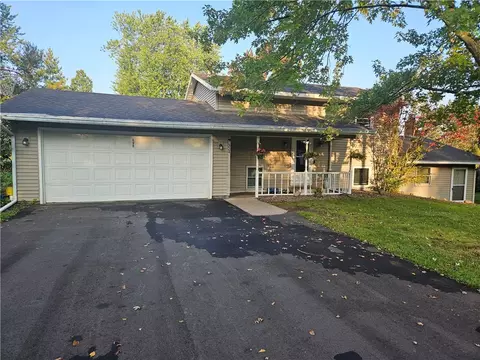 324 N 8th St, Cornell, WI 54732