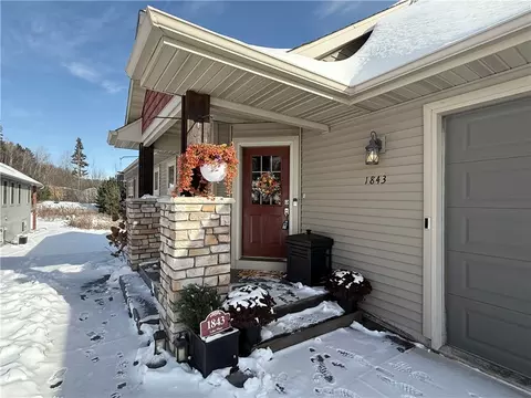 1843 Luke Pl, Chippewa Falls, WI 54729