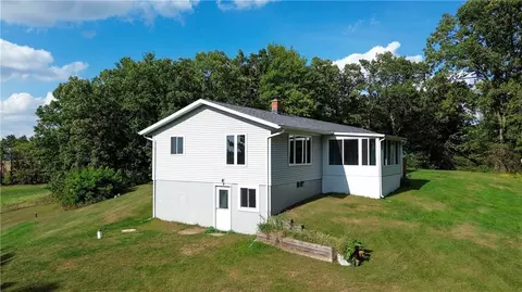 4432 County Hwy M S, Elk Mound, WI 54739