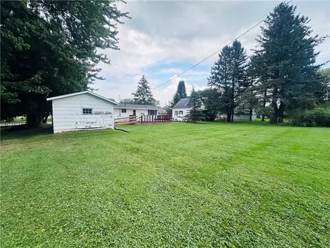 Exterior - 106 E Lawrence St, Thorp, WI 54771 photo 5 of 5