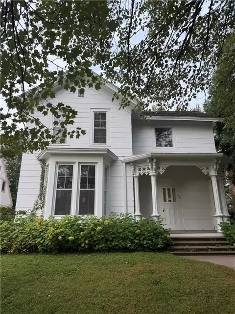 415 Gilbert Ave, Eau Claire, WI 54701