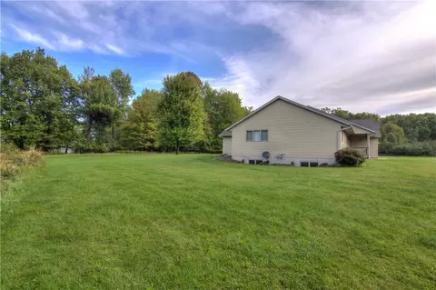 850 Walters Ct, Cornell, WI 54732 photo 4
