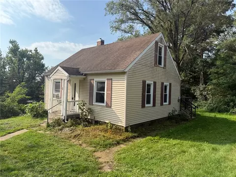 25 E Jefferson St, Black River Falls, WI 54615