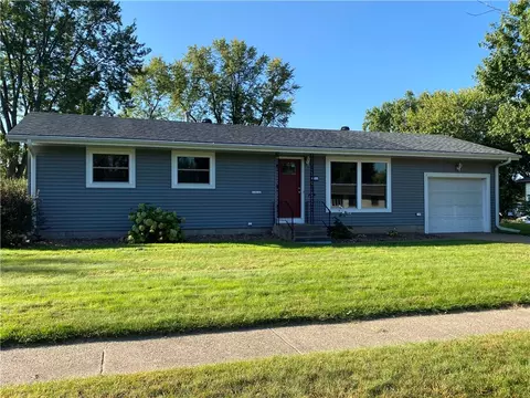 2511 Hayden Ave, Altoona, WI 54720