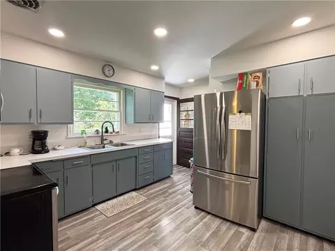 431 S 3rd St, Barron, WI 54812 photo 3