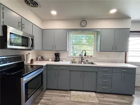 431 S 3rd St, Barron, WI 54812 photo 4
