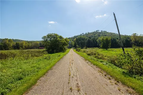 s893 Hansel Road, Nelson, WI 54756