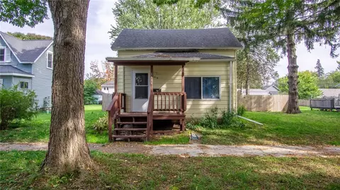 1414 Stout St, Menomonie, WI 54751