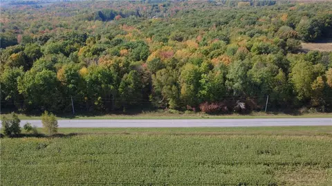 000 Spatz Rd, Kronenwetter, WI 54455