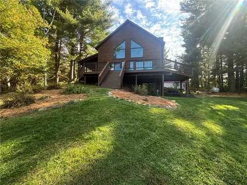 36232 142nd St, Stanley, WI 54768