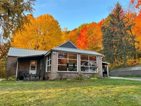 3816 Old Wells Rd, Eau Claire, WI 54703