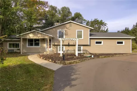 4983 S Lowes Creek Rd, Eau Claire, WI 54701