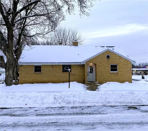 257 E Mckinley Ave, Fall Creek, WI 54742