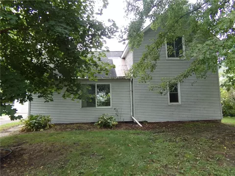711 W Madison St, Durand, WI 54736