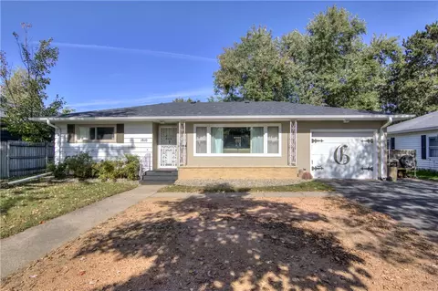1810 Lloyd Ave, Eau Claire, WI 54701