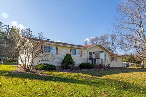 720 Summit Ave W, Ladysmith, WI 54848