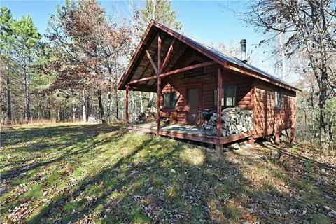 w7810 Wilderness Road, Spooner, WI 54801