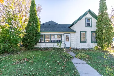 812 W Lincoln St #1&2, Augusta, WI 54722