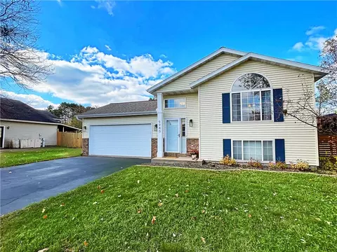 9940 Siberian Dr, Weston, WI 54476