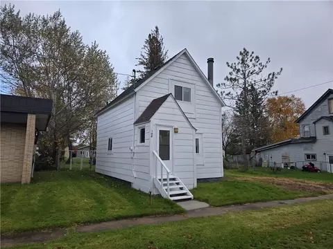 108 N 3rd St, Butternut, WI 54514