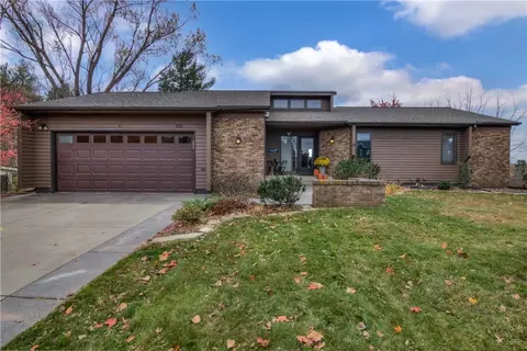 1314 16th Ave E, Menomonie, WI 54751