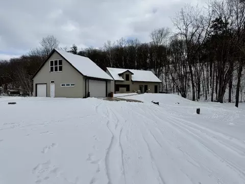 2543 87th St, Eau Claire, WI 54703