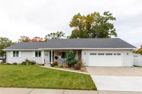 2634 Abbe Hill Dr, Eau Claire, WI 54703