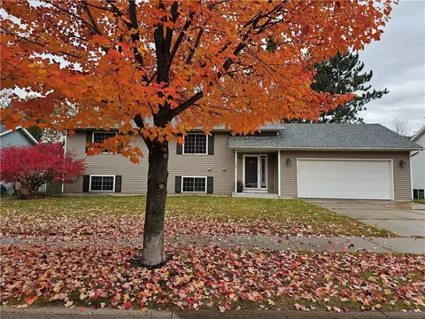 2523 Kenora Pkwy, Eau Claire, WI 54703