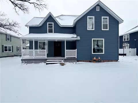 32 W Humbird St, Rice Lake, WI 54868