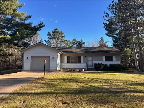 10532 N Margarets Ln, Hayward, WI 54843
