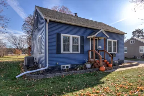 421 Irvine St, Chippewa Falls, WI 54729