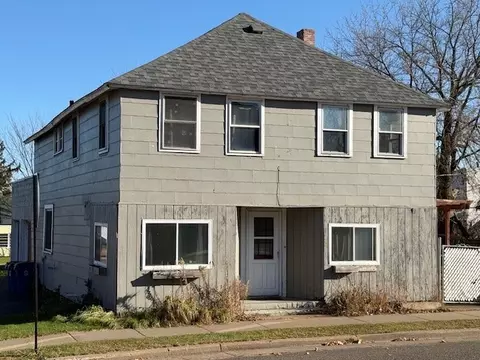 510 1st St, Shell Lake, WI 54871