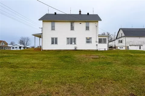 Exterior - 50482 S 3rd St, Eleva, WI 54738 photo 7 of 14