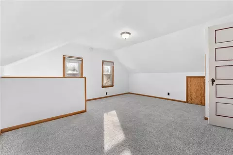 Bedroom - 400 E Stanley St, Thorp, WI 54771 photo 6 of 8
