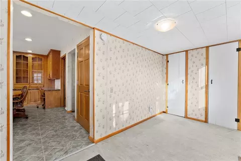 Entry Way - 400 E Stanley St, Thorp, WI 54771 photo 1 of 3