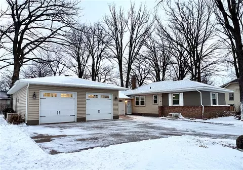 15 E Humbird St, Rice Lake, WI 54868