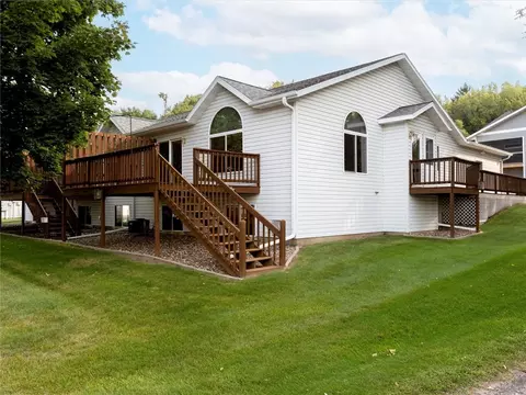 412 Lee St #A, Durand, WI 54736